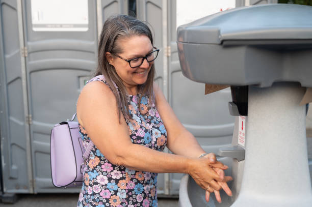 Best Emergency porta potty rental  in Oriole Beach, FL